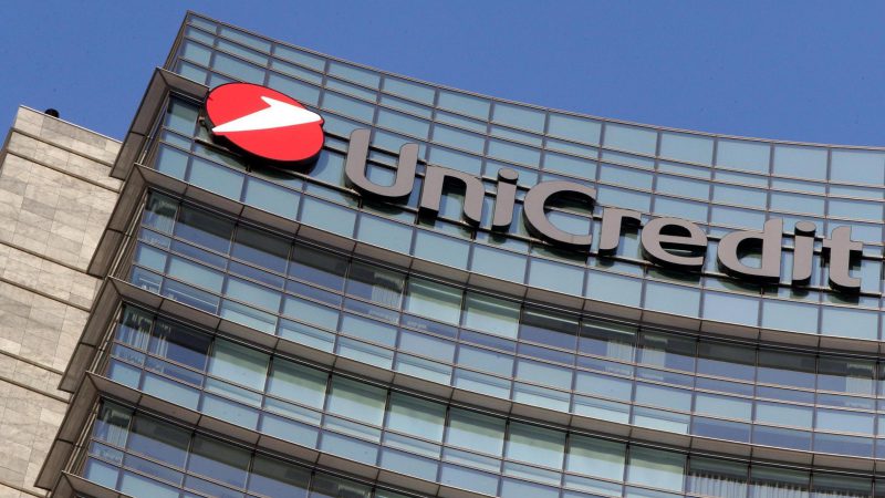 UniCredit taglia 5.500 dipendenti e 450 filiali in Italia.