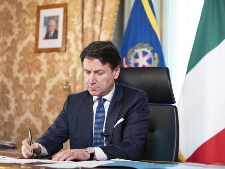 Coronavirus, Conte firma il Dpcm 11 marzo 2020